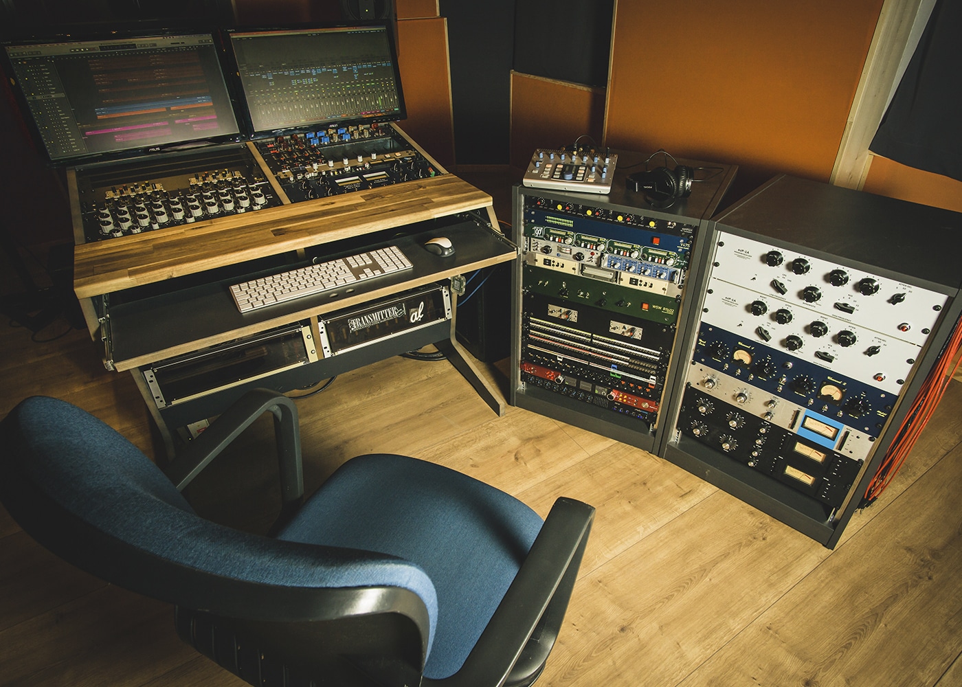 Studio 1030 Equipment Song produzieren lassen